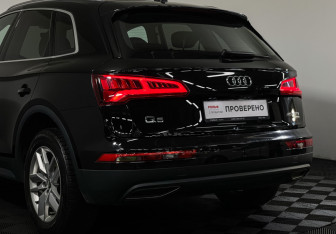 Подержанный автомобиль Audi Q5 2018 года (19 фото)