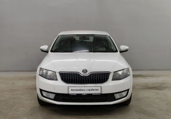 Подержанный автомобиль Skoda Octavia Liftback 2013 года (2 фото)
