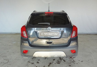 Подержанный автомобиль Opel Mokka 2013 года (5 фото)