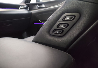 Подержанный автомобиль Kia K5 2021 года (20 фото)