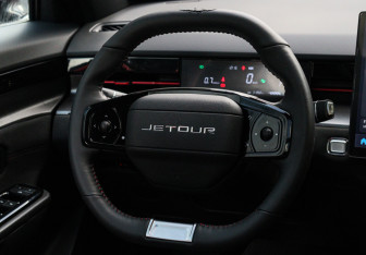Подержанный автомобиль Jetour Dashing 2024 года (11 фото)