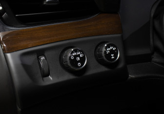 Подержанный автомобиль Cadillac Escalade Suv 2019 года (30 фото)