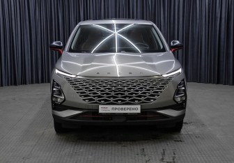 Подержанный автомобиль Omoda C5 2022 года (2 фото)