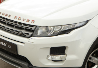 Подержанный автомобиль Land Rover Range Rover Evoque 2013 года (22 фото)