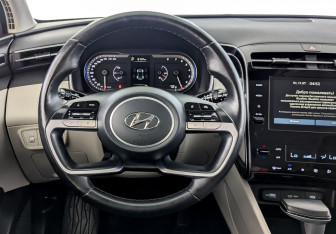 Подержанный автомобиль Hyundai Tucson 2022 года (21 фото)