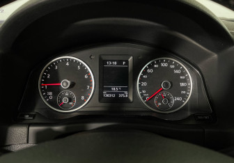 Подержанный автомобиль Volkswagen Tiguan 2010 года (11 фото)