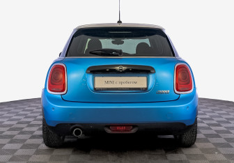 Подержанный автомобиль MINI Hatch 2018 года (6 фото)