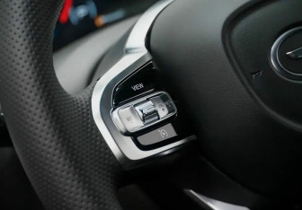 Подержанный автомобиль GAC GS8 2023 года (10 фото)