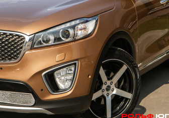Подержанный автомобиль Kia Sorento 2017 года (20 фото)