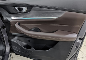 Подержанный автомобиль Chery Tiggo 8 Pro 2022 года (25 фото)