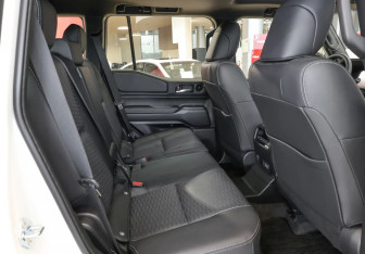 Новый Toyota Land Cruiser Prado 2025 (17 фото)