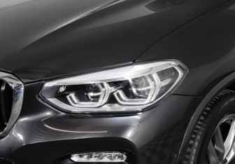 Подержанный автомобиль BMW X3 2019 года (7 фото)