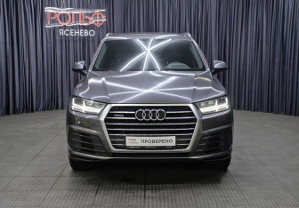 Подержанный автомобиль Audi Q7 2018 года (2 фото)