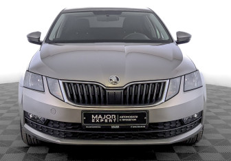Подержанный автомобиль Skoda Octavia Liftback 2019 года (2 фото)