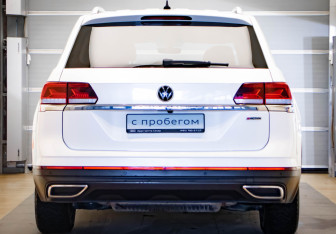 Подержанный автомобиль Volkswagen Teramont 2021 года (5 фото)