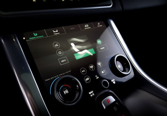 Подержанный автомобиль Land Rover Range Rover Sport 2021 года (28 фото)