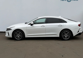 Подержанный автомобиль Kia K5 2021 года (5 фото)