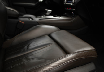 Подержанный автомобиль Audi Q5 2021 года (32 фото)