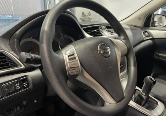 Подержанный автомобиль Nissan Sentra Sedan 2014 года (13 фото)