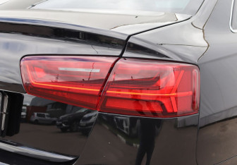 Подержанный автомобиль Audi A6 Sedan 2017 года (23 фото)
