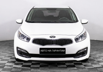 Подержанный автомобиль Kia Ceed Hatchback 2017 года (2 фото)