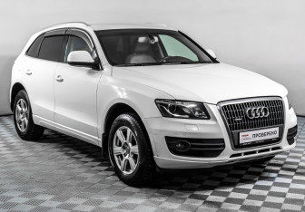 Подержанный автомобиль Audi Q5 2011 года (3 фото)