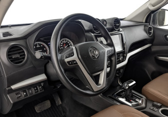 Подержанный автомобиль DongFeng DF6 2022 года (15 фото)