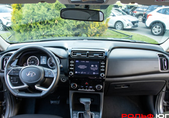 Подержанный автомобиль Hyundai Creta 2022 года (10 фото)