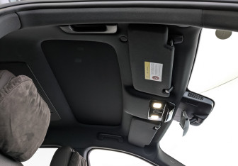 Подержанный автомобиль LiXiang L9 2023 года (21 фото)