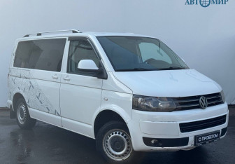 Подержанный автомобиль Volkswagen Transporter Minivan 2013 года (3 фото)