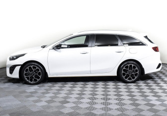 Подержанный автомобиль Kia Ceed Wagon 2021 года (3 фото)