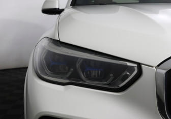 Подержанный автомобиль BMW X5 2020 года (29 фото)