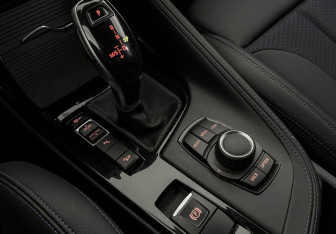 Подержанный автомобиль BMW X2 2021 года (16 фото)