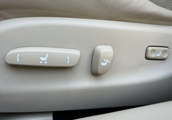Подержанный автомобиль Lexus IS Sedan 2008 года (12 фото)