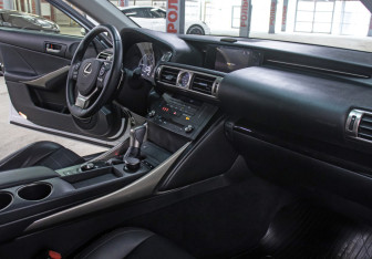 Подержанный автомобиль Lexus IS Sedan 2014 года (11 фото)
