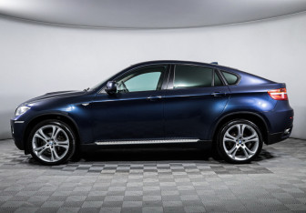 Подержанный автомобиль BMW X6 2013 года (8 фото)