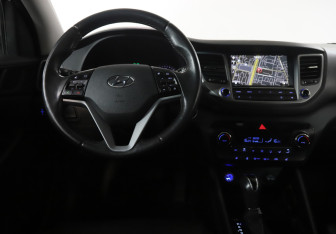 Подержанный автомобиль Hyundai Tucson 2017 года (25 фото)