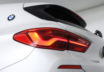 Подержанный автомобиль BMW X2 2019 года (21 фото)