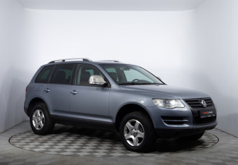 Подержанный автомобиль Volkswagen Touareg 2008 года (3 фото)