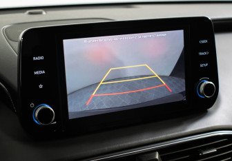 Подержанный автомобиль Hyundai Santa Fe 2023 года (14 фото)