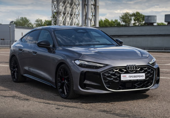 Подержанный автомобиль Audi A5 Liftback 2025 года (4 фото)