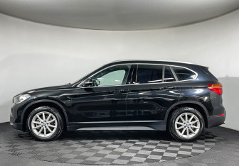 Подержанный автомобиль BMW X1 2018 года (5 фото)