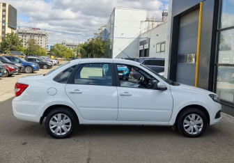 Подержанный автомобиль LADA (ВАЗ) Granta Sedan 2023 года (4 фото)