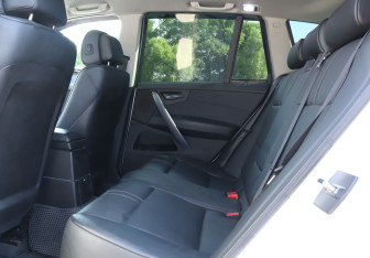 Подержанный автомобиль BMW X3 2009 года (10 фото)