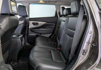 Подержанный автомобиль Nissan Murano Suv 2020 года (18 фото)