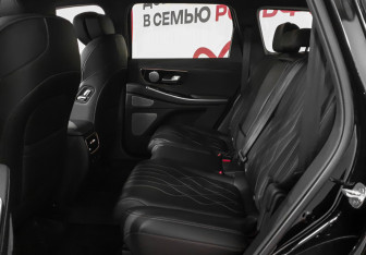 Подержанный автомобиль Exeed VX 2024 года (10 фото)