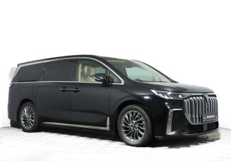 Подержанный автомобиль Voyah Dream 2024 года (3 фото)