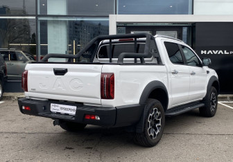 Подержанный автомобиль JAC T9 2024 года (5 фото)