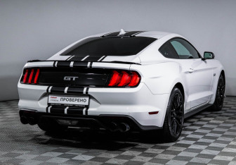 Подержанный автомобиль Ford Mustang Coupe 2020 года (5 фото)