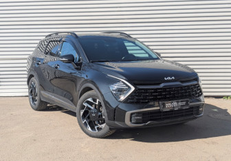 Подержанный автомобиль Kia Sportage 2023 года (3 фото)